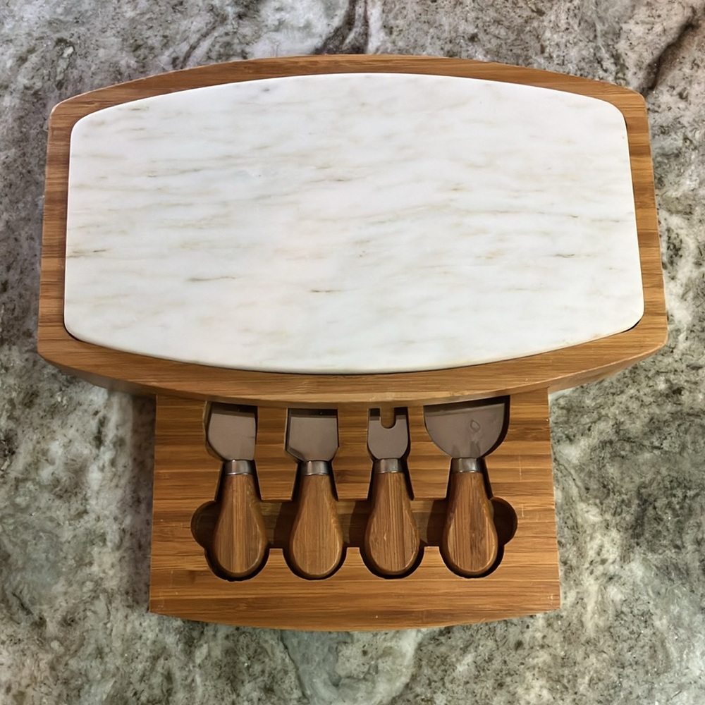 B.Smith Marble and Bamboo Cheeseboard and 4-Piece Knife Set